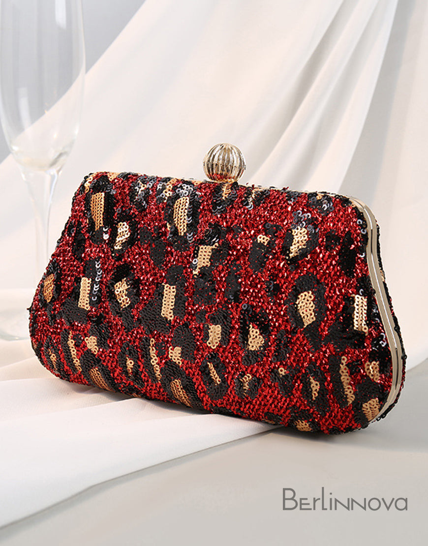 Eye-Catching Leopard Clutch Bag