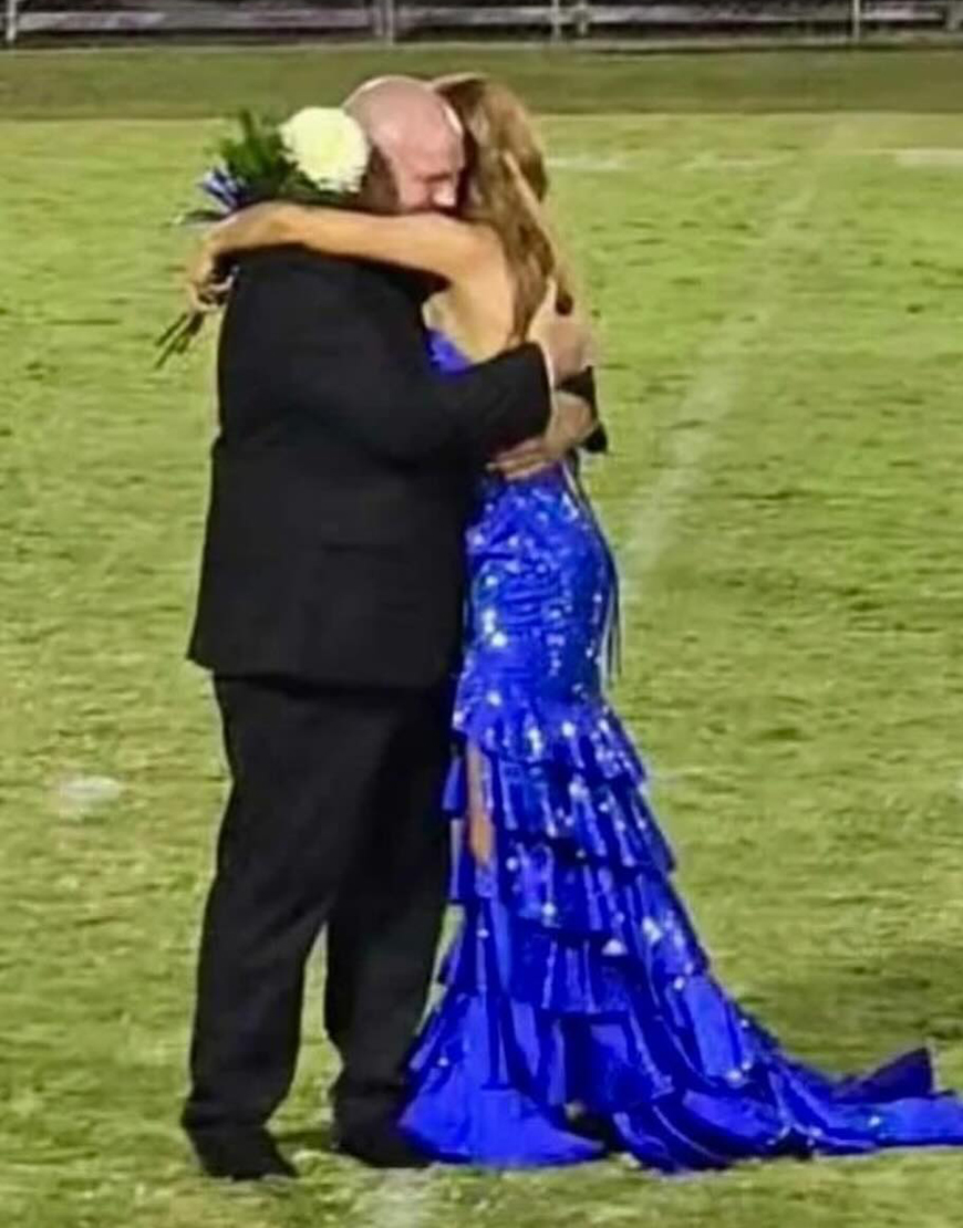 Sparkly Black Mermaid Spaghetti Straps Beaded Ruffles Long Prom Dress with Slit