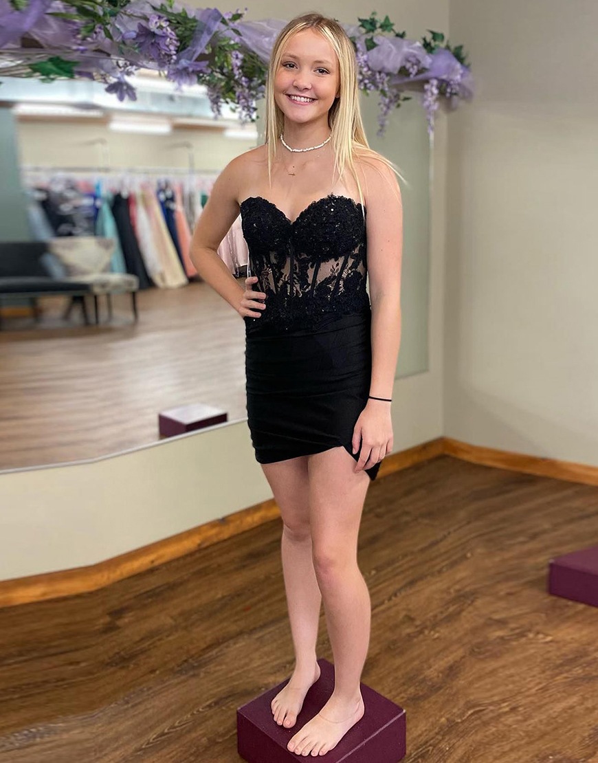 Glitter Fuchsia Beaded Appliques Tight Homecoming Dress 