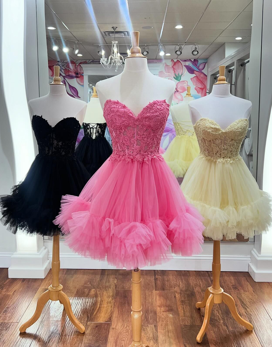 Sparkly Black A-Line Beaded Strapless Ruffled Homecoming Dress with Appliques