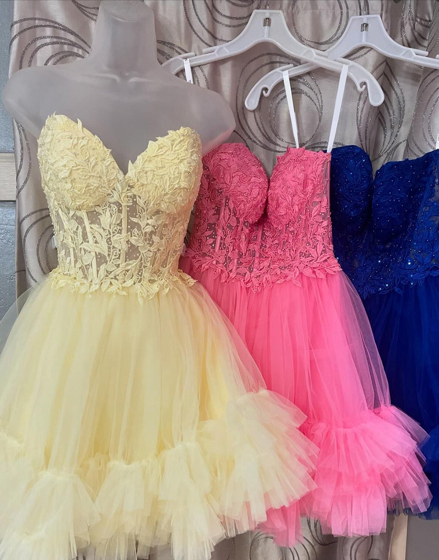 Sparkly Black A-Line Beaded Strapless Ruffled Homecoming Dress with Appliques