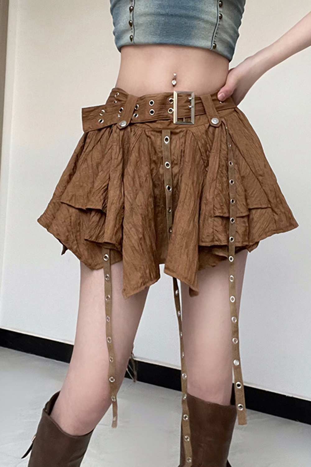 Chic Y2k Woman Mini Asymmetric Skirt With Belt