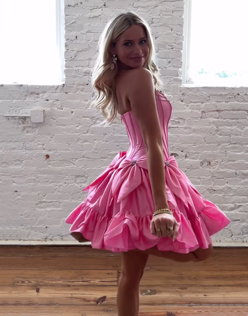 Sparkly Emerald Green A-Line Beaded Ruffle Corset Homecoming Dress with Bowknots