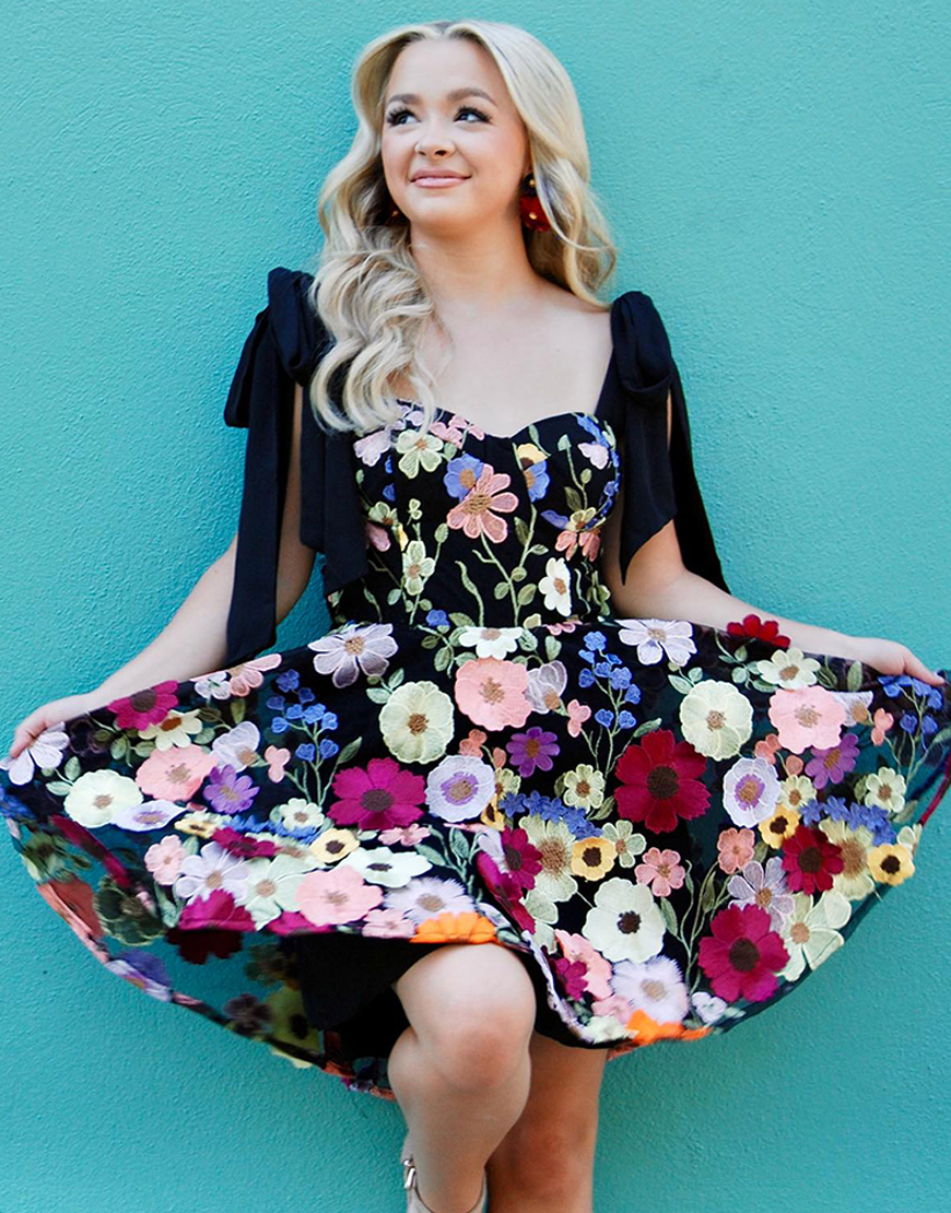 Black A-Line Flowers Embroidery Bow Tie Straps Homecoming Dress