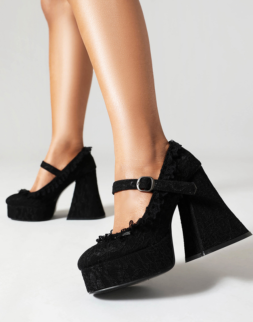 Black One-piece Buckle Platform Lace High Heels