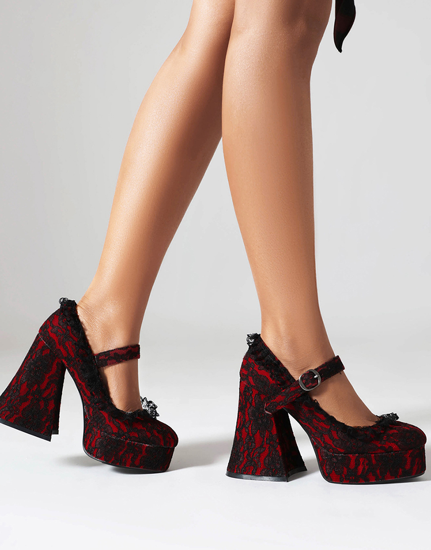 Black One-piece Buckle Platform Lace High Heels