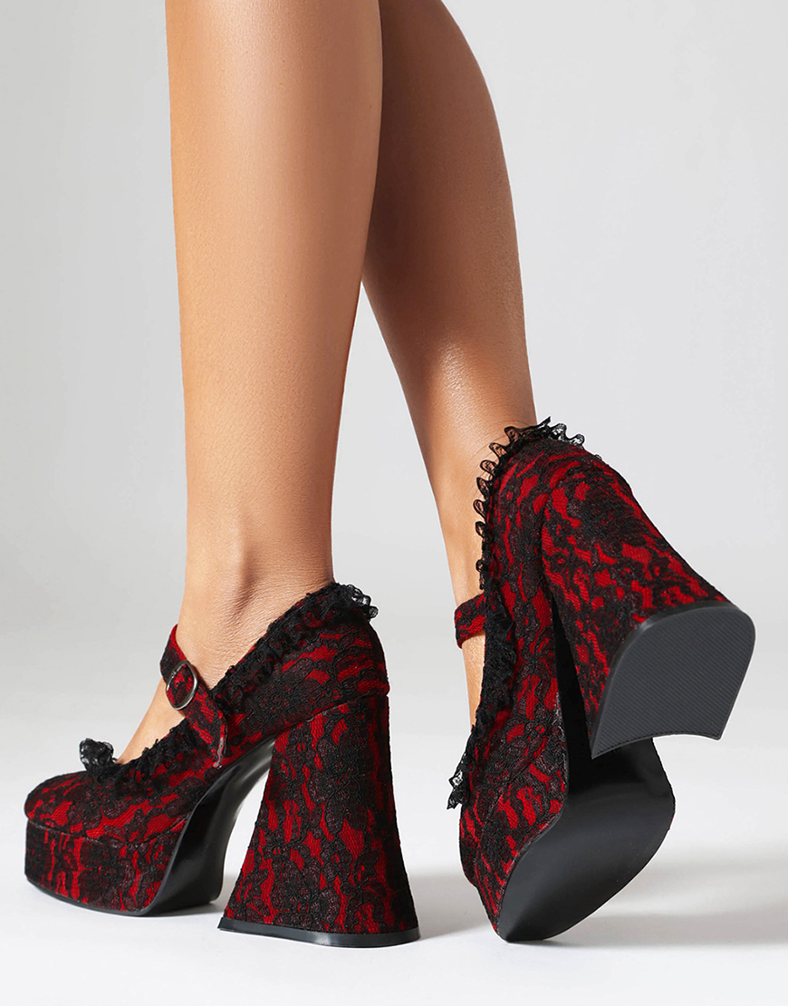 Black One-piece Buckle Platform Lace High Heels