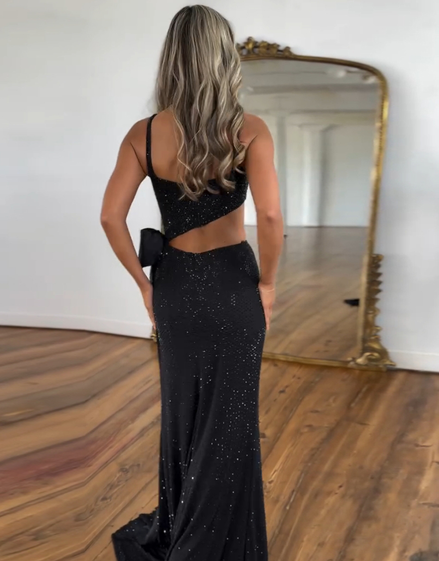 Berlinnova Women Sparkly Black Long Prom Dress Mermaid Spaghetti Straps Beaded Pageant Dress with Bow