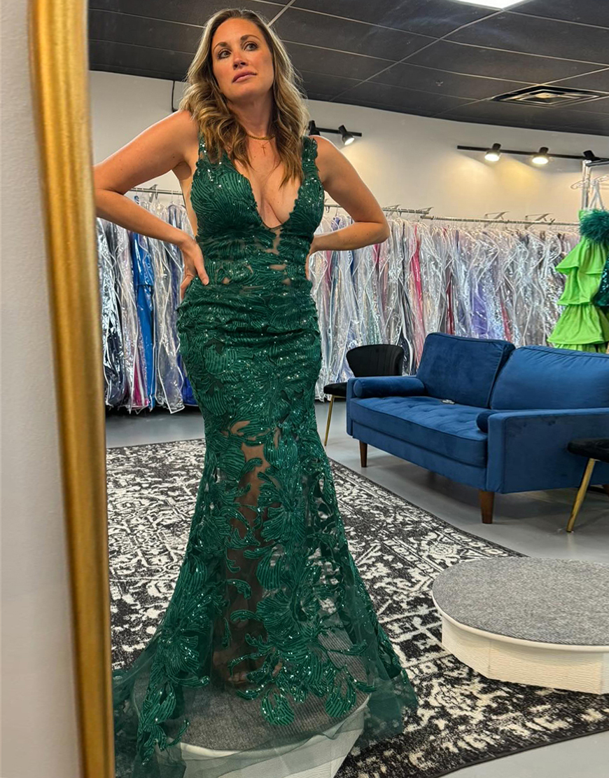 Sparkly Dark Green Mermaid V Neck Lace Sequined Long Prom Dress