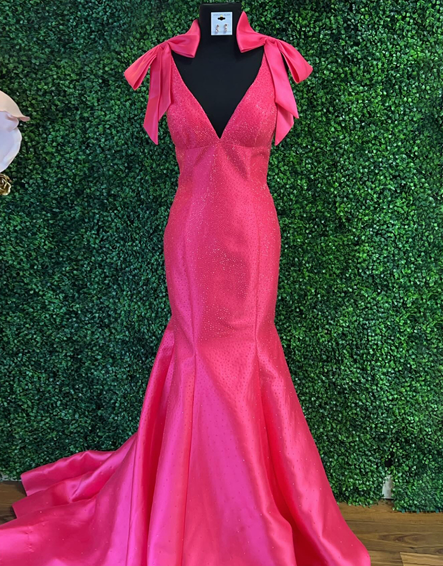 Sparkly Yellow Mermaid Beaded V Neck Long Prom Dress with Bows