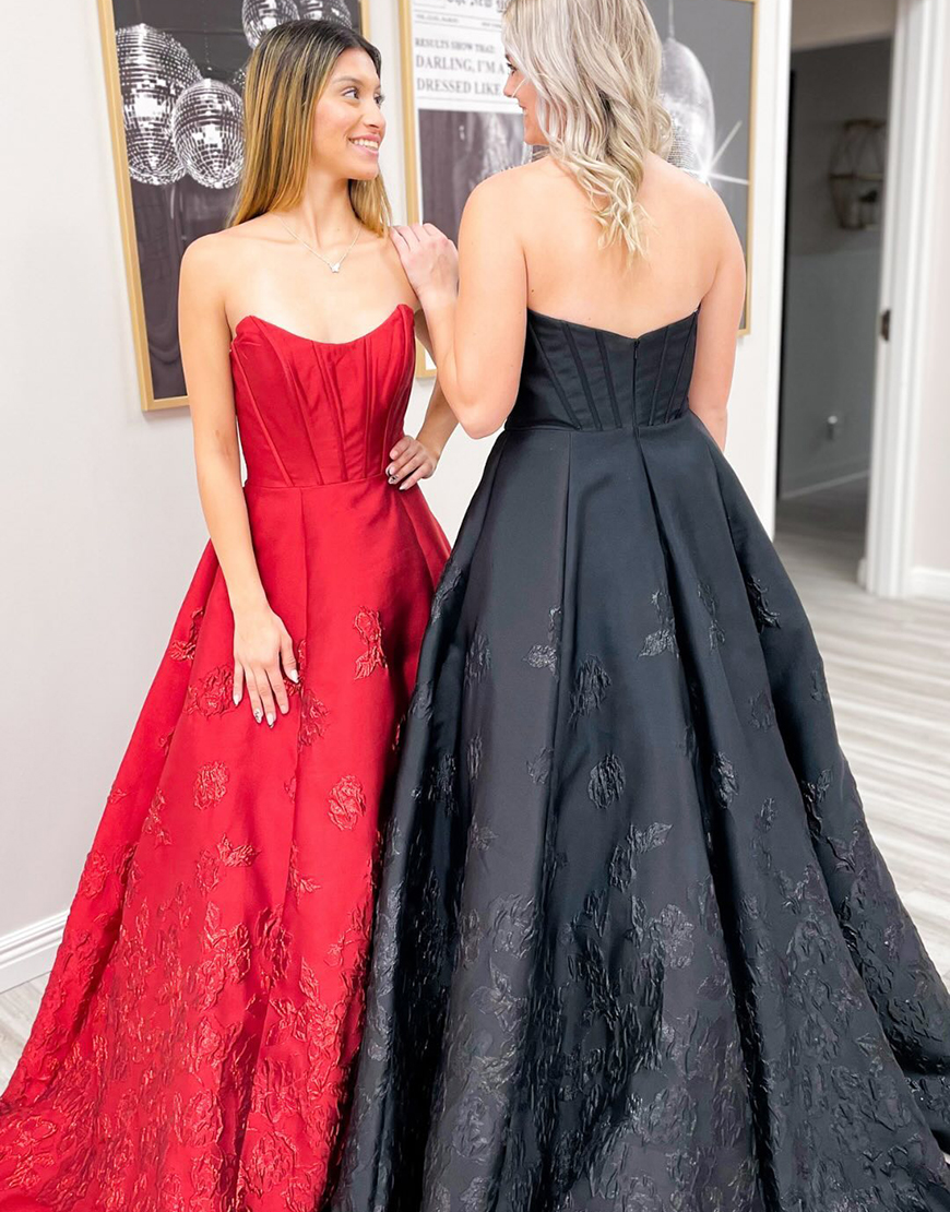 Red A-Line Strapless Corset Embroidery Long Prom Dress