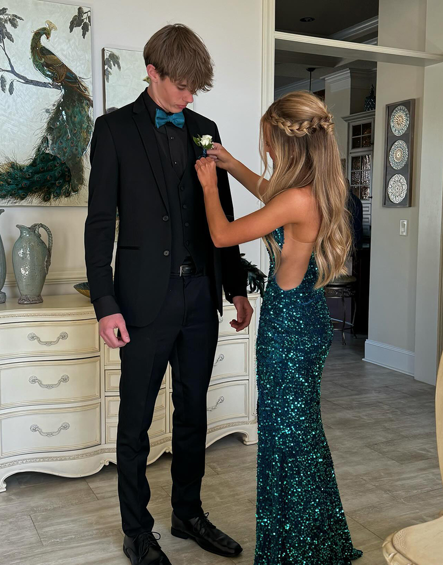Sparkly Emerald Green Bodycon Halter Neck Sequins Long Prom Dress with Slit