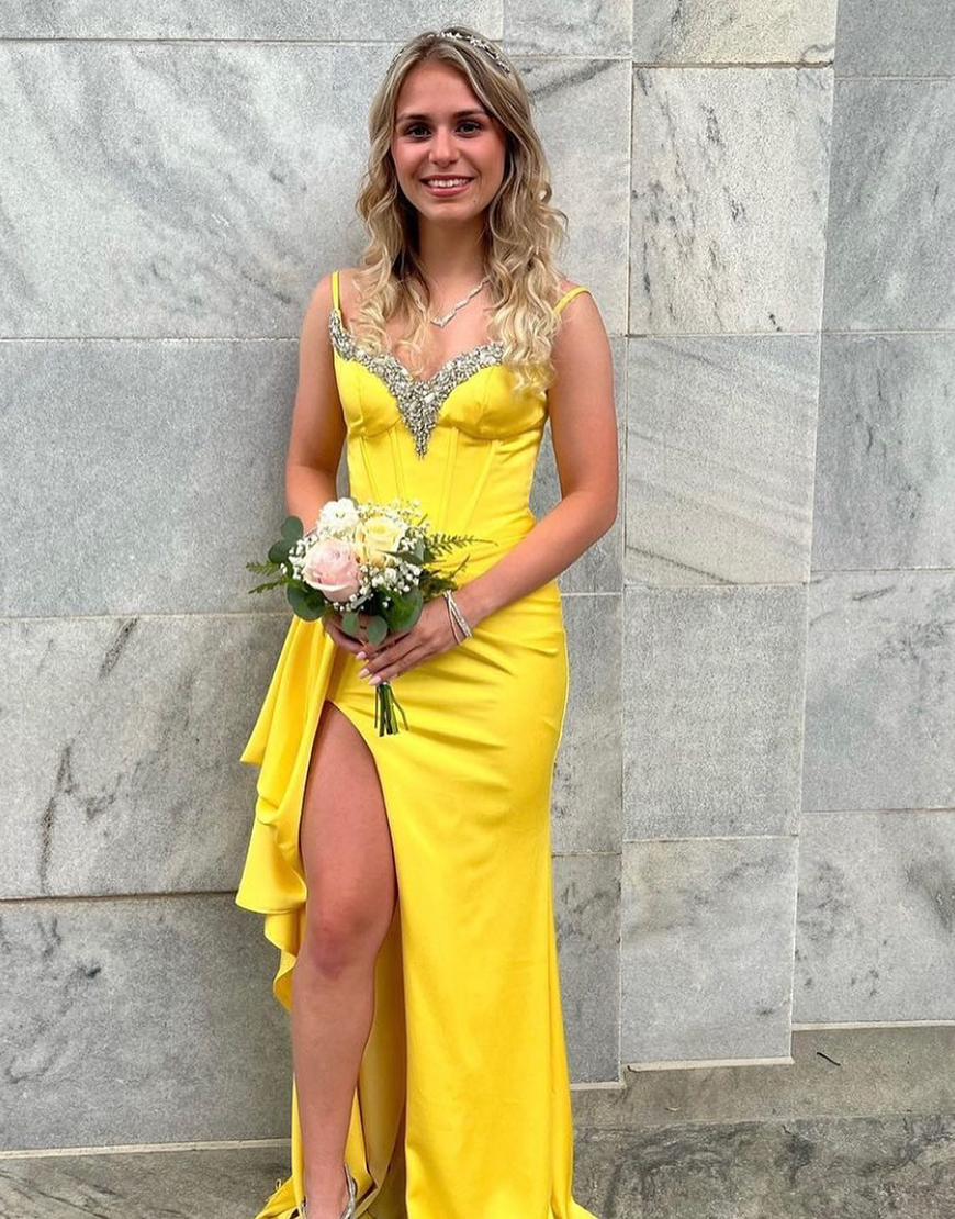 Sparkly Yellow Bodycon Spaghetti Straps Sweetheart Beaded Long Prom Dress with Slit