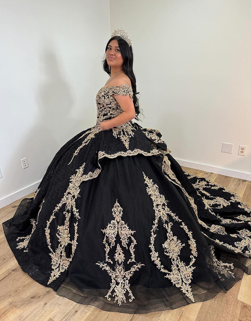 Sparkly Black Off the Shoulder Appliques Ruffle Tulle Quinceanera Dress