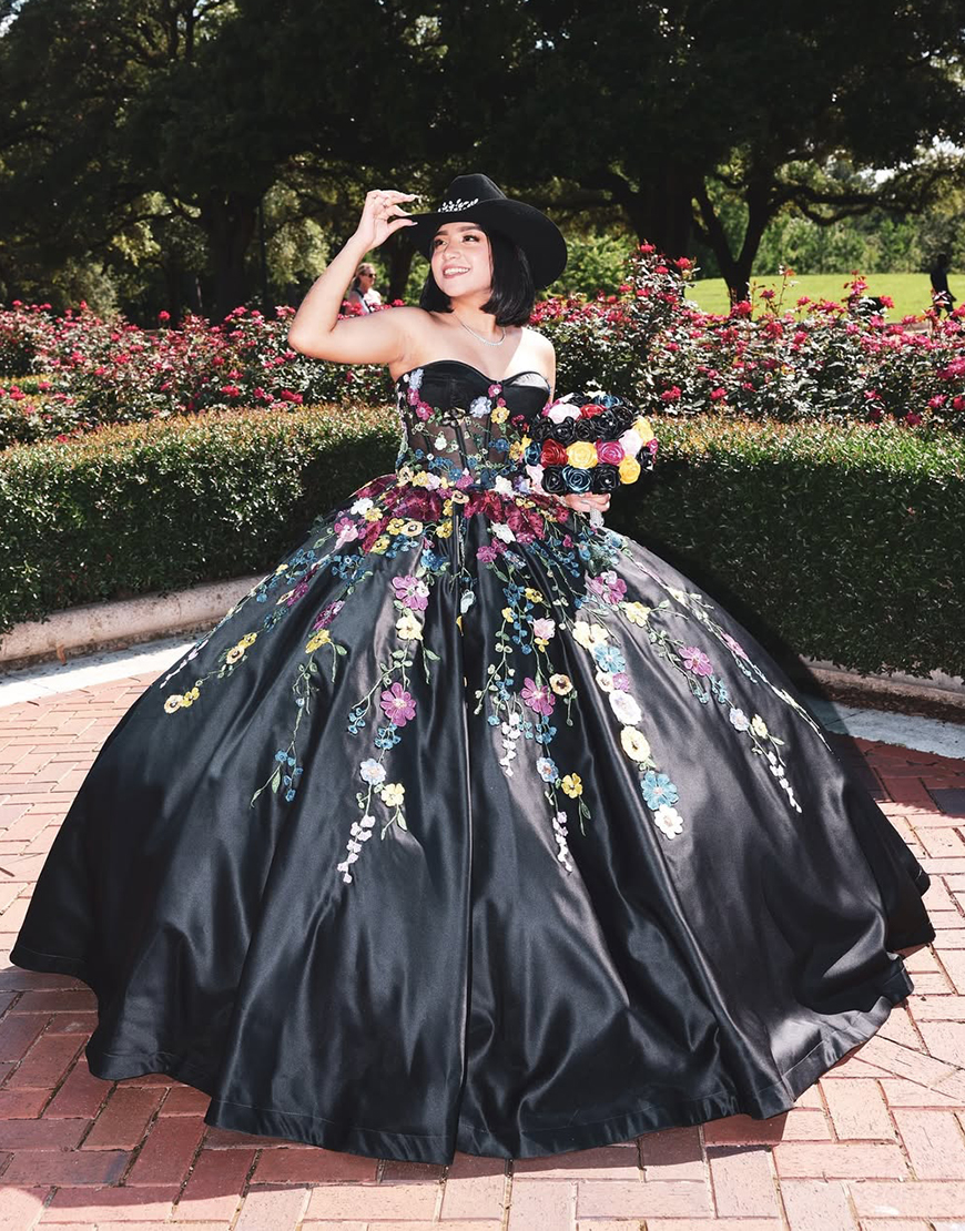 Sparkly Black Strapless Floral Appliques Tulle Quinceanera Dress with Bow