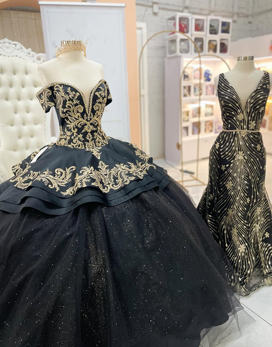 Sparkly Black Gold Off the Shoulder Sequined Appliques Ruffles Quinceanera Dress
