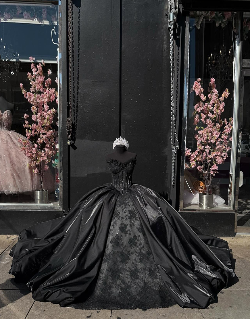 Sparkly Black Satin Sweetheart Beaded Ball Gown Ruffles Quinceanera Dress
