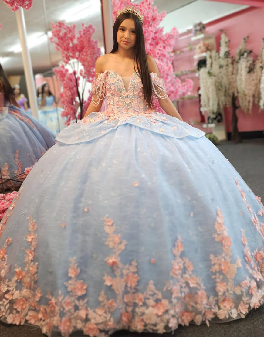 Princess Sky Blue Off the Shoulder Ball Gown Tulle Quinceanera Dress with Pink Appliques