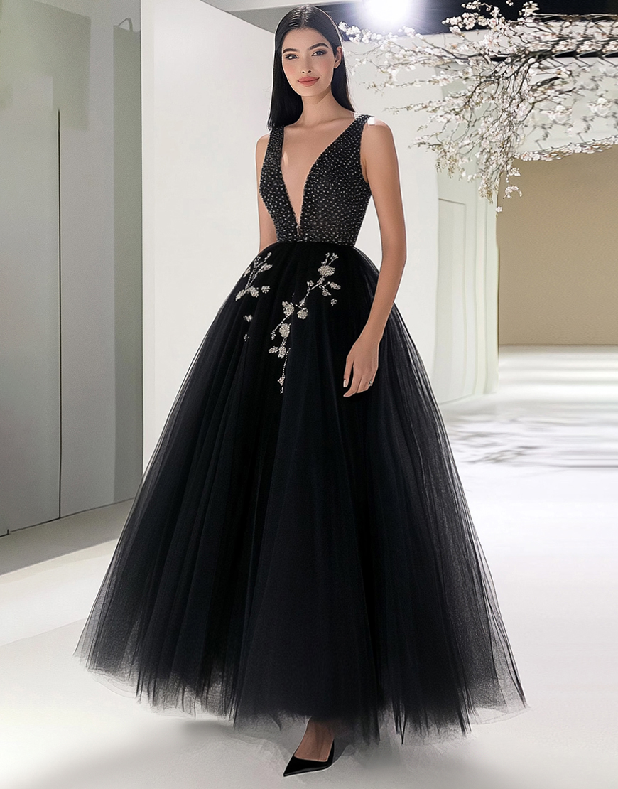 Sparkly Black A Line Wide Straps Tulle Long Prom Dress With Appliques