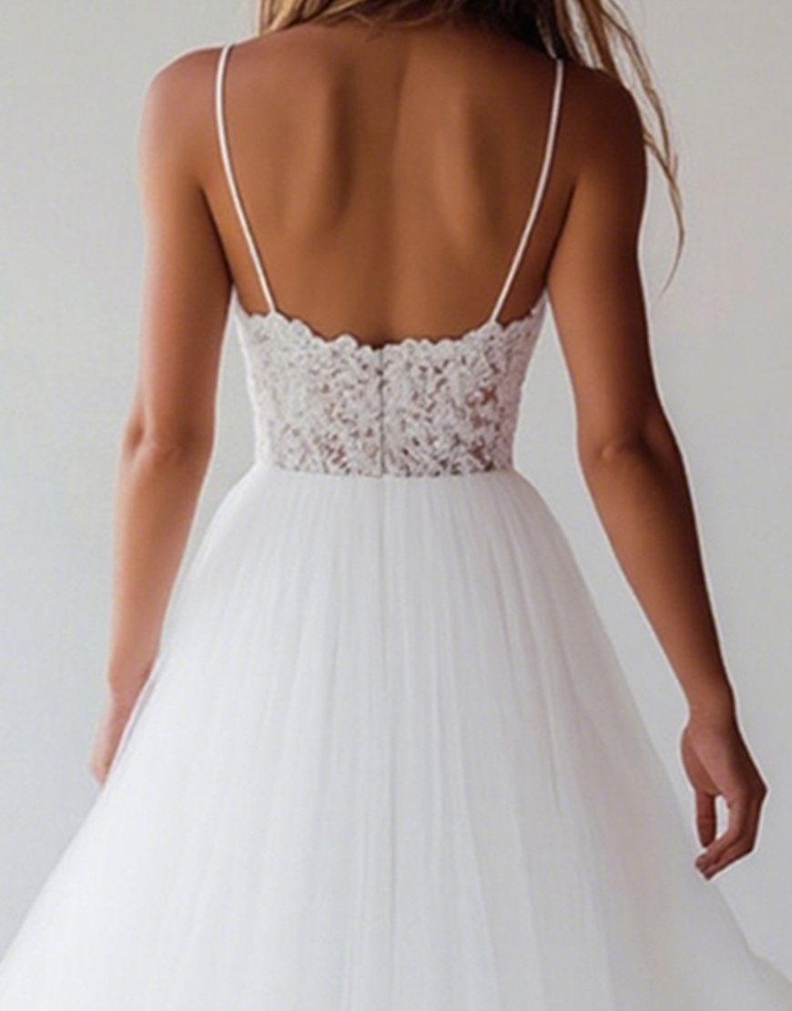 Princess White A-Line Spaghetti Straps Laced Top Tulle Long Graduation Dress