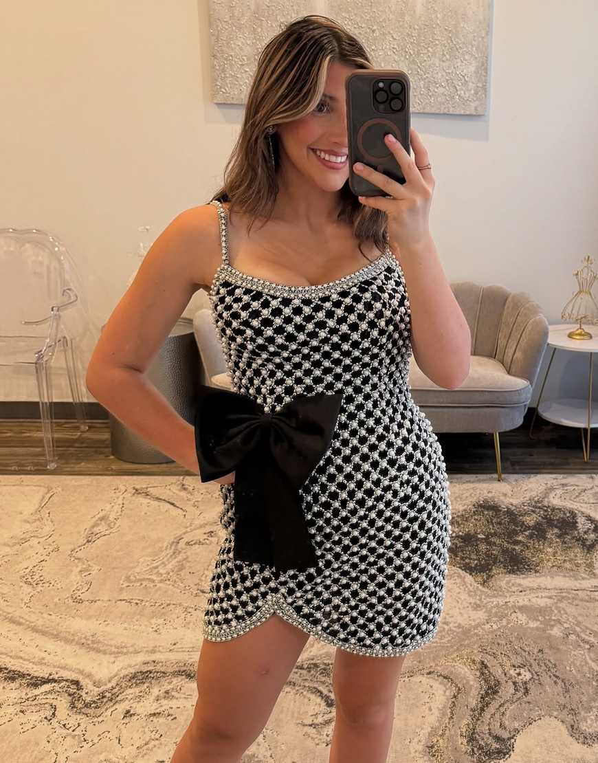 Silver Tight Spaghetti Straps Short Homecoming Dress with Pearls