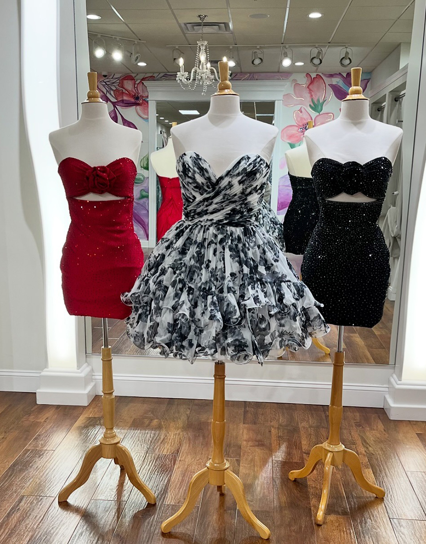 Sparkly Black Floral Strapless Short Tight Homecoming Dress with Beading