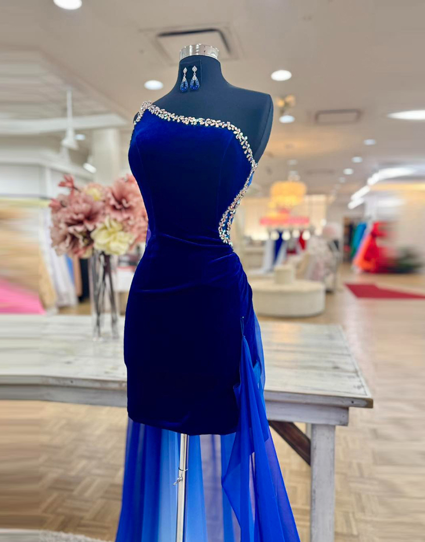 Sparkly Dark Blue Beaded One Shoulder Tight Watteau Train Homecoming Dress