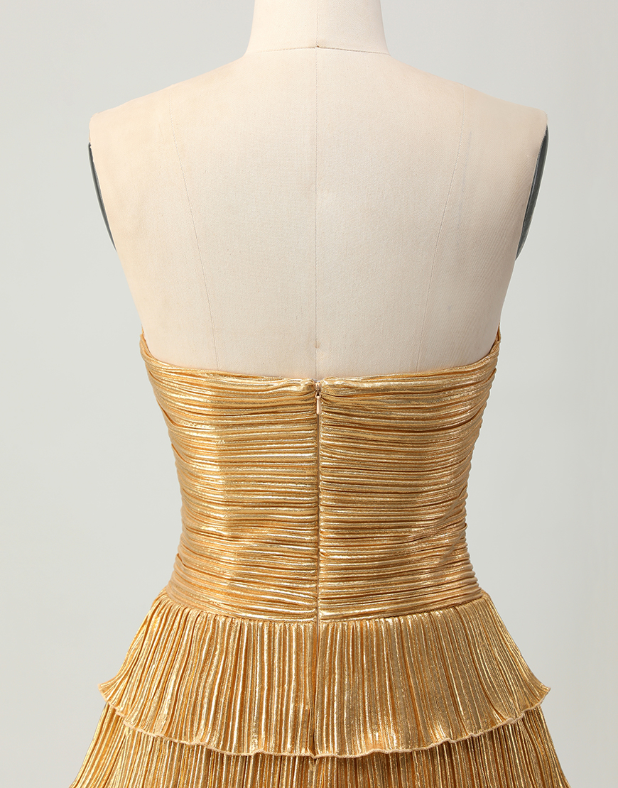 Sparkly Golden Floral Sweetheart Metallic Short Homecoming Dress with Keyholes