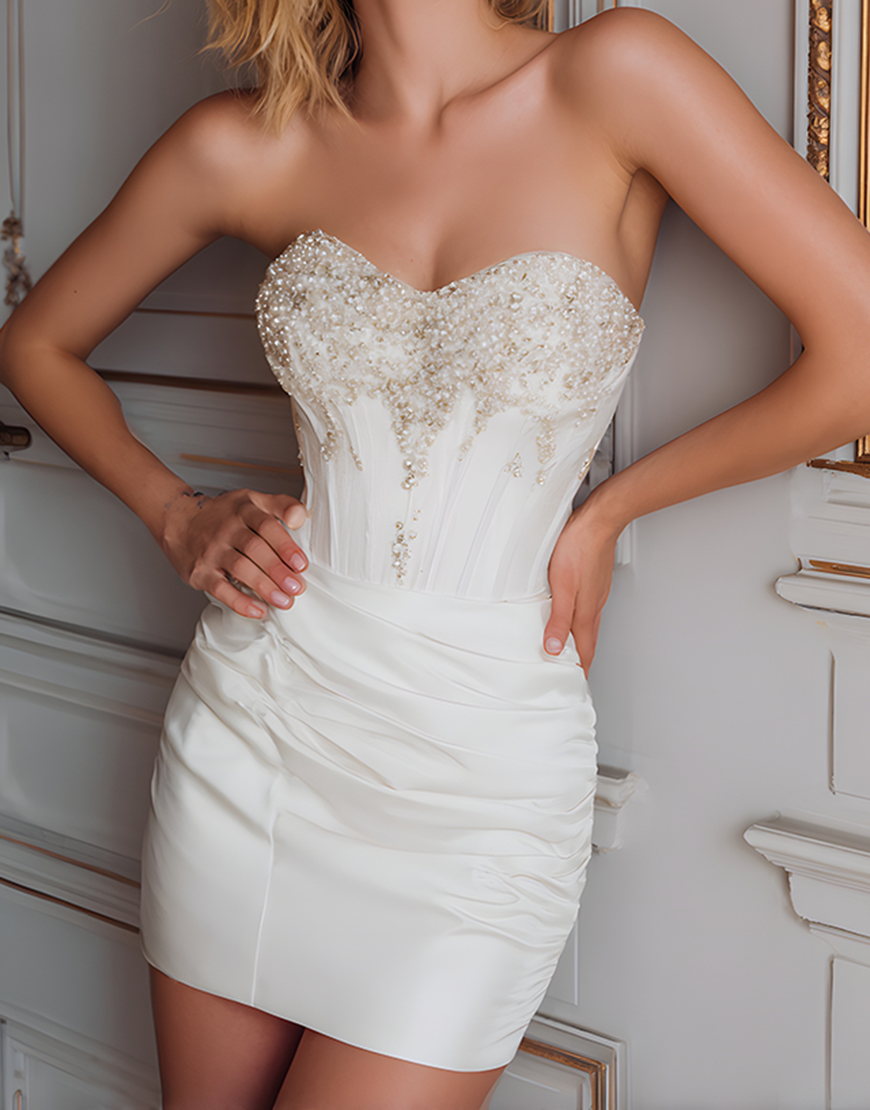 Sparkly White Bodycon Sweetheart Short Homecoming Dress with Beading