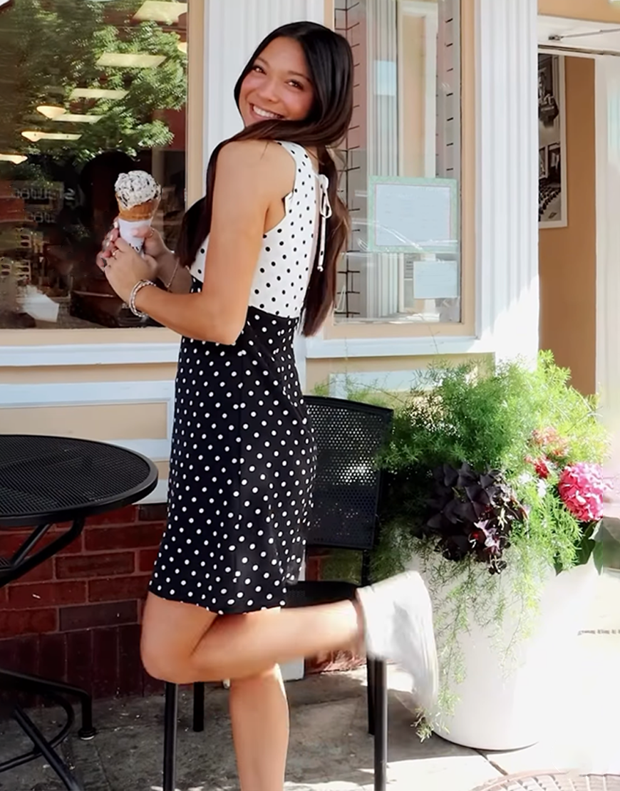 Black and White V-Neck Dots A-Line Short Homecoming Dress