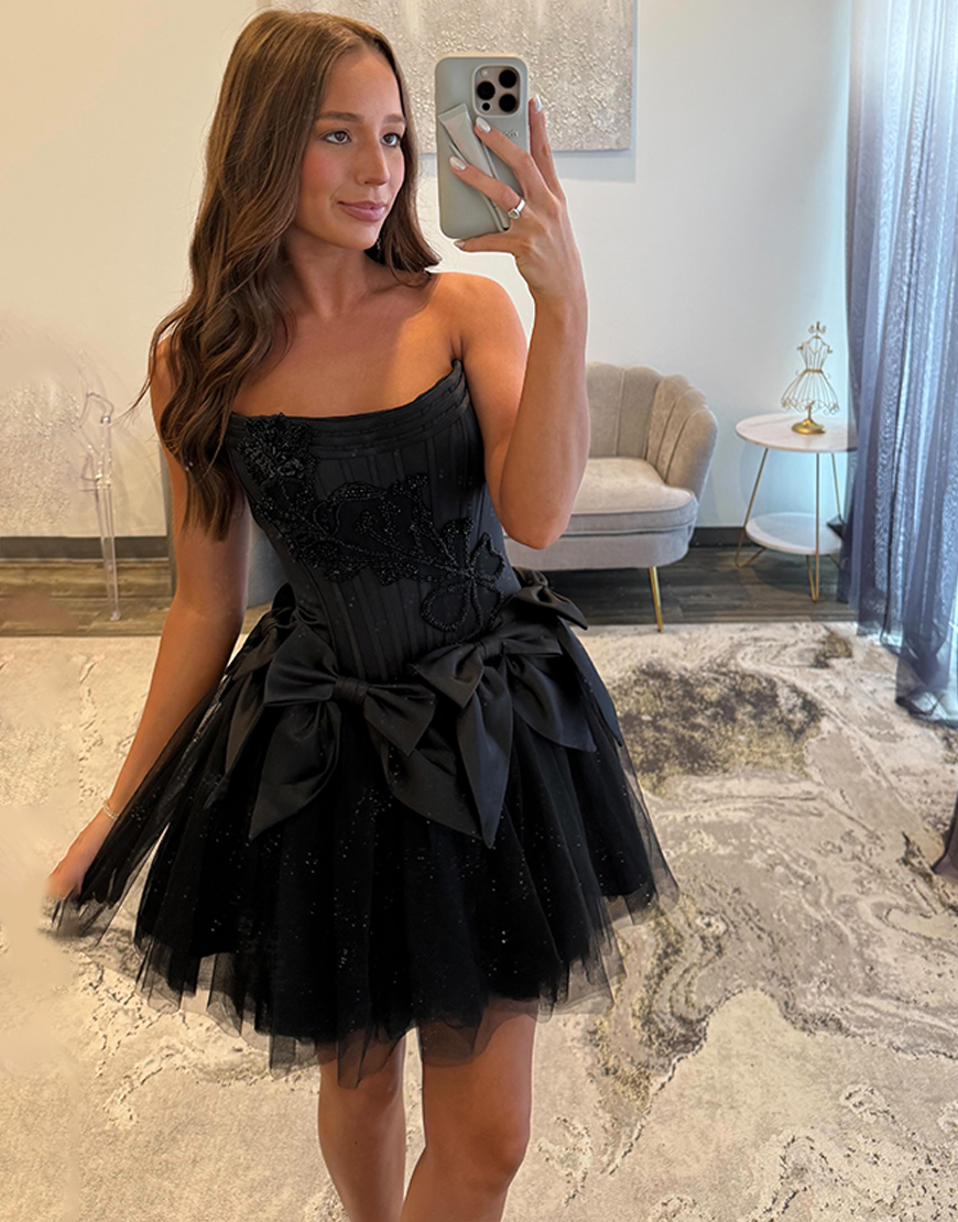 Black Corset Tulle Strapless Short Homecoming Dress with Bows