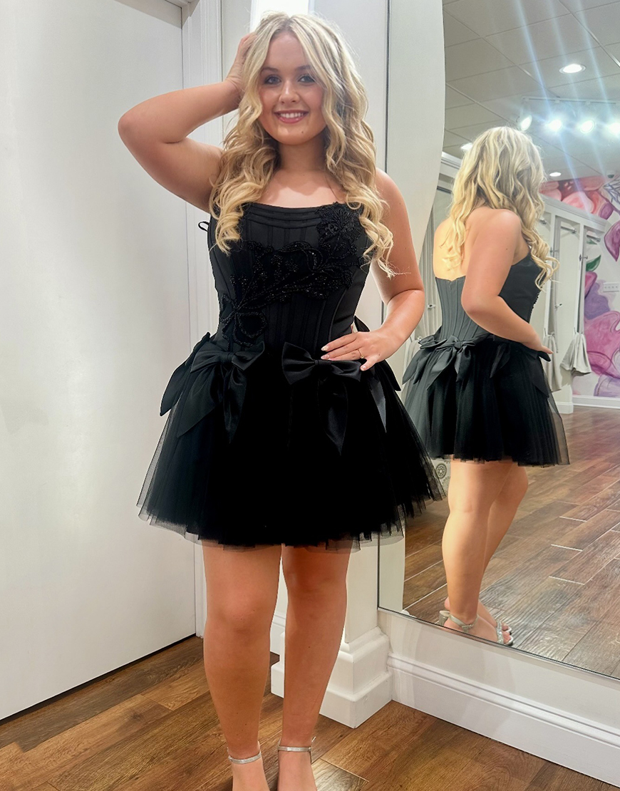 Black Corset Tulle Strapless Short Homecoming Dress with Bows