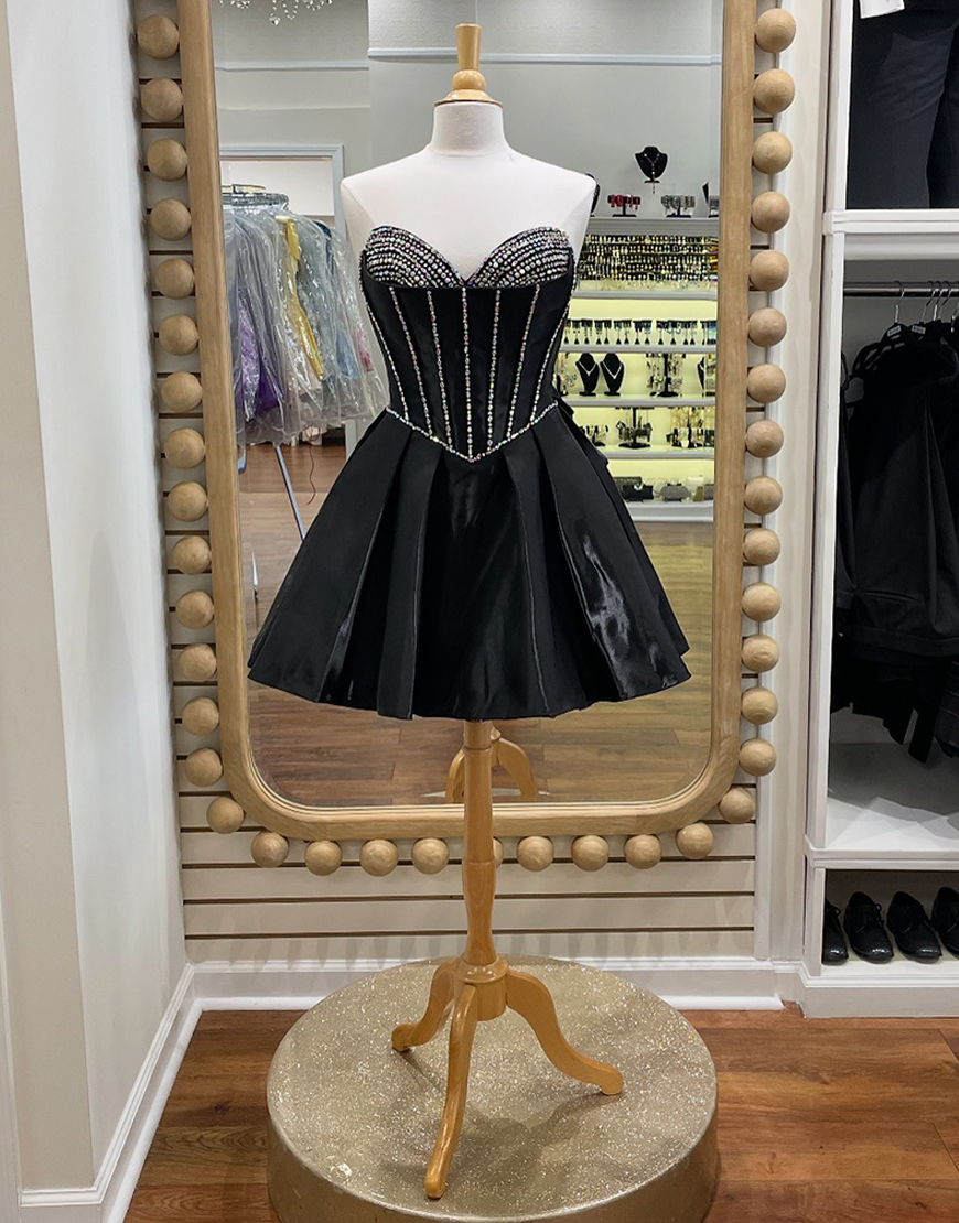 Sparkly Black Corset A Line Beaded Short Homecoming Dress with Bow