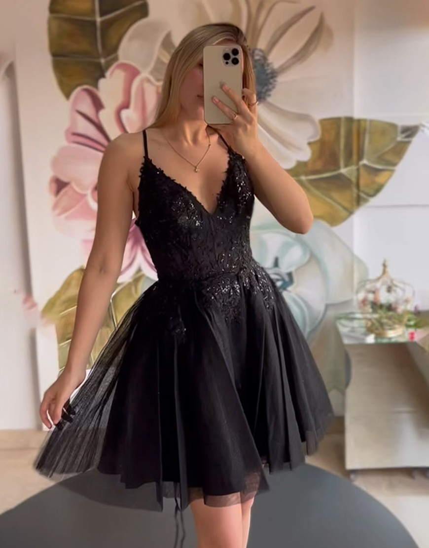 Sparkly Black A Line Short Tulle Homecoming Dress with Lace