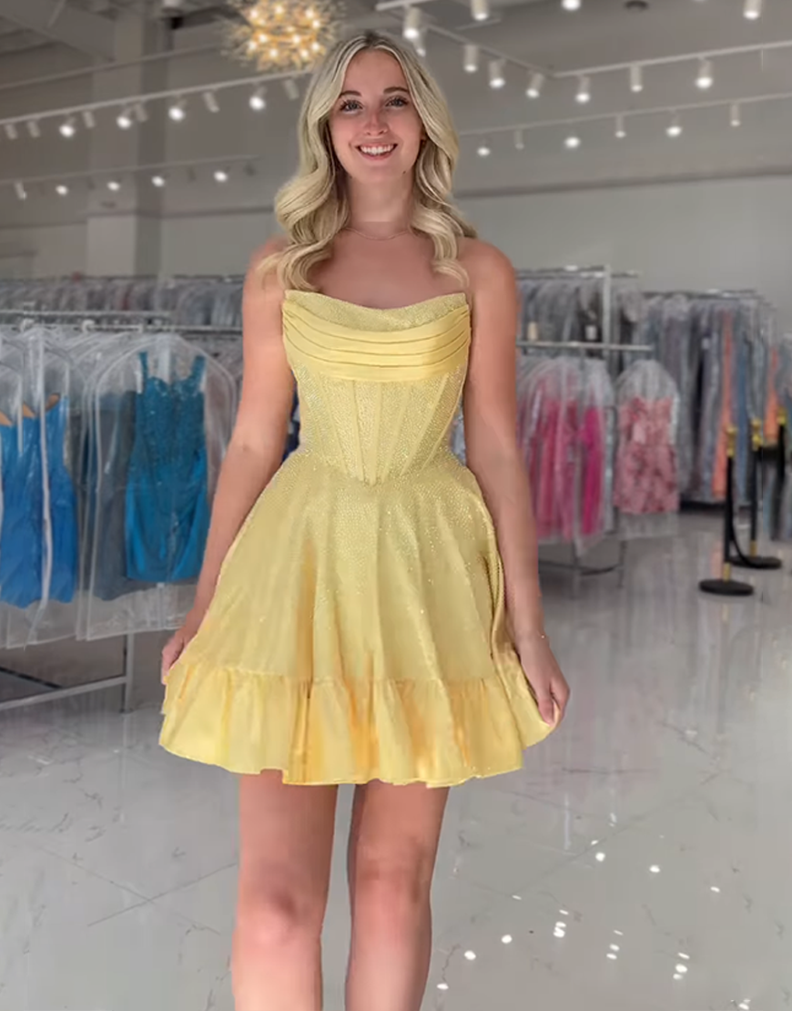 Sparkly Yellow Strapless Satin Short Corset Homecoming Dress with Beading 