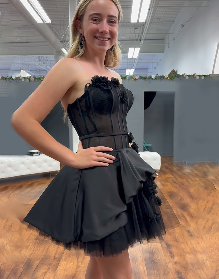 Black Floral A Line Strapless Short Corset Homecoming Dress