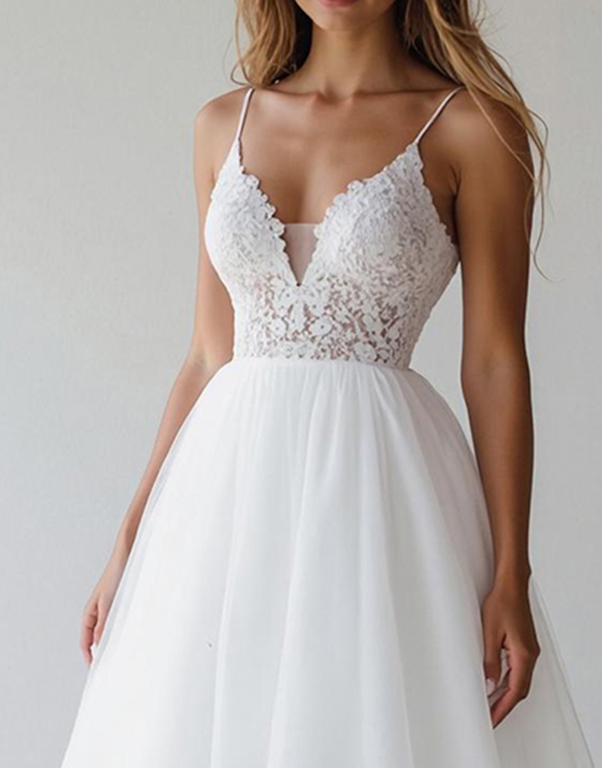 White Tulle Spaghetti Straps Short Graduation Dress with Lace