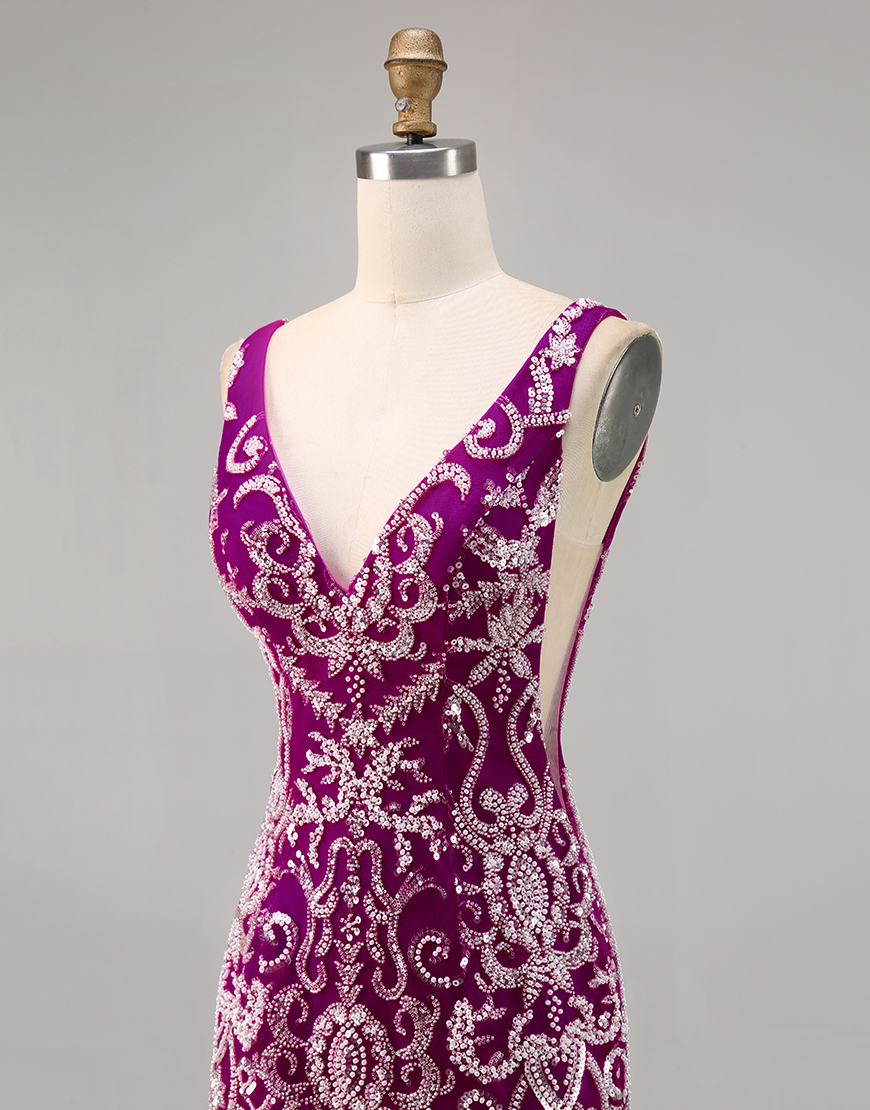 Sparkly Fuchsia Tight Short V-Neck Homecoming Dress with Beading