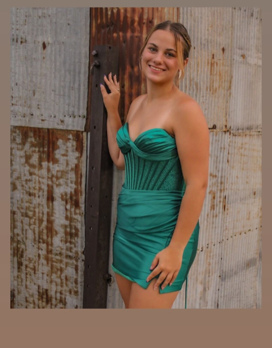 Green Sweetheart Satin Tight Short Corset Homecoming Dress with Beading