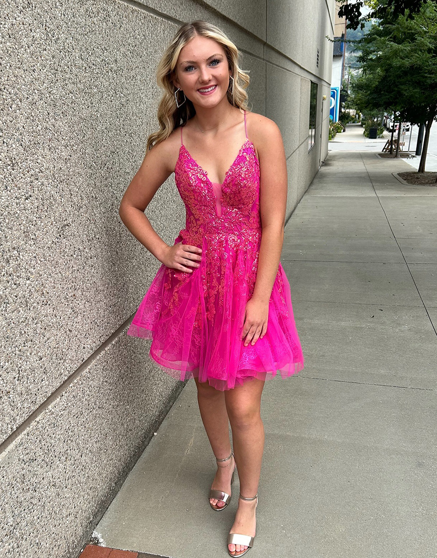 Sparkly Fuchsia A-Line Tulle Spaghetti Straps Short Homecoming Dress with Lace