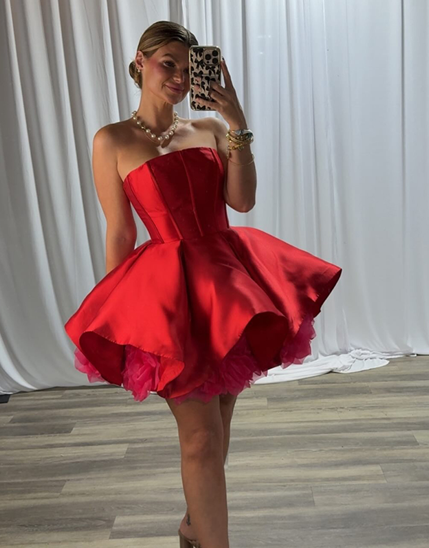 Simple Black Strapless Satin A-Line Corset Short Homecoming Dress