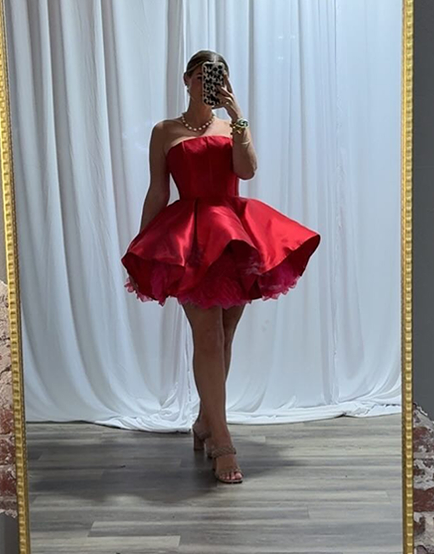 Simple Black Strapless Satin A-Line Corset Short Homecoming Dress