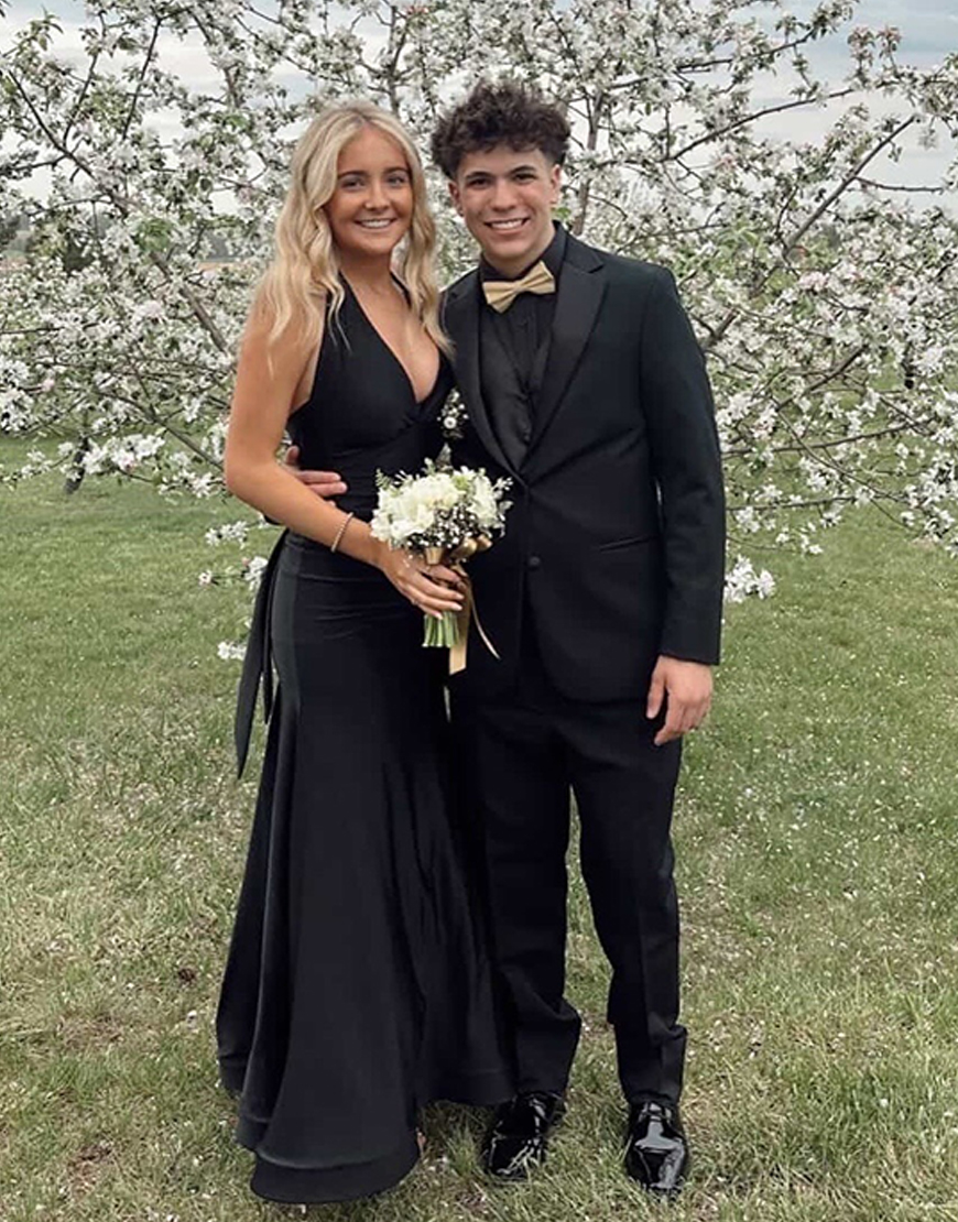 Simple Royal Blue Mermaid V-Neck Satin Long Prom Dress