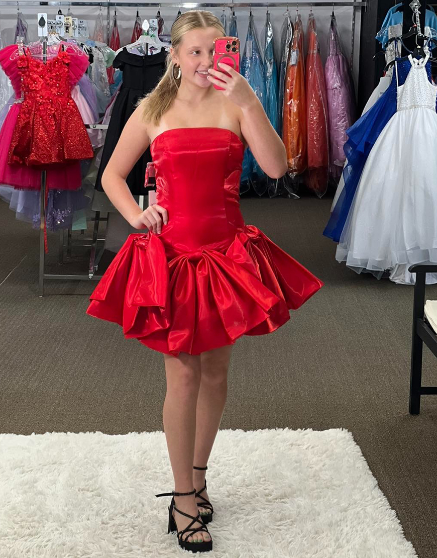 Red A-Line Strapless Satin Short Homecoming Dress with Bows