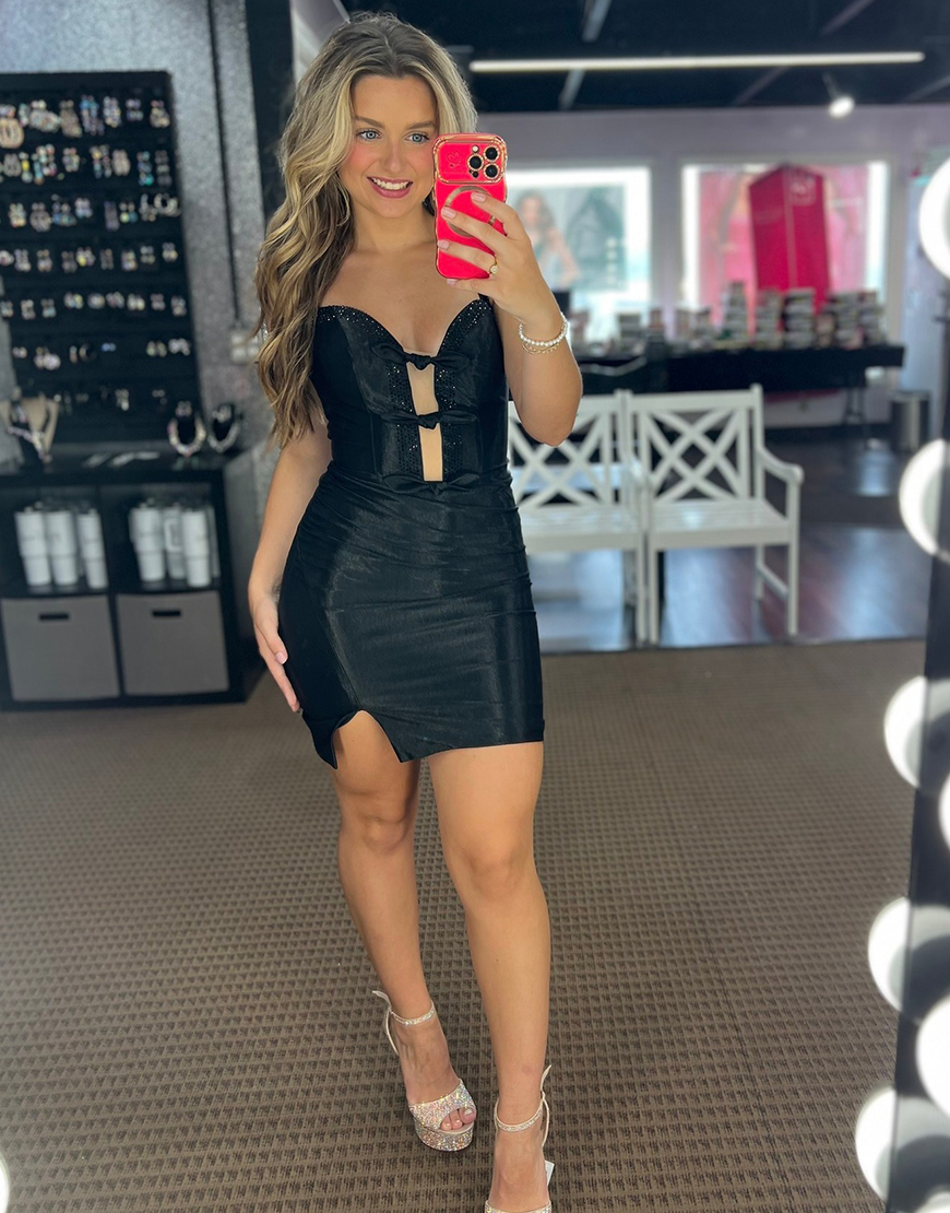 Sparkly Black Spaghetti Straps Tight Short Satin Homecoming Dress with Beading