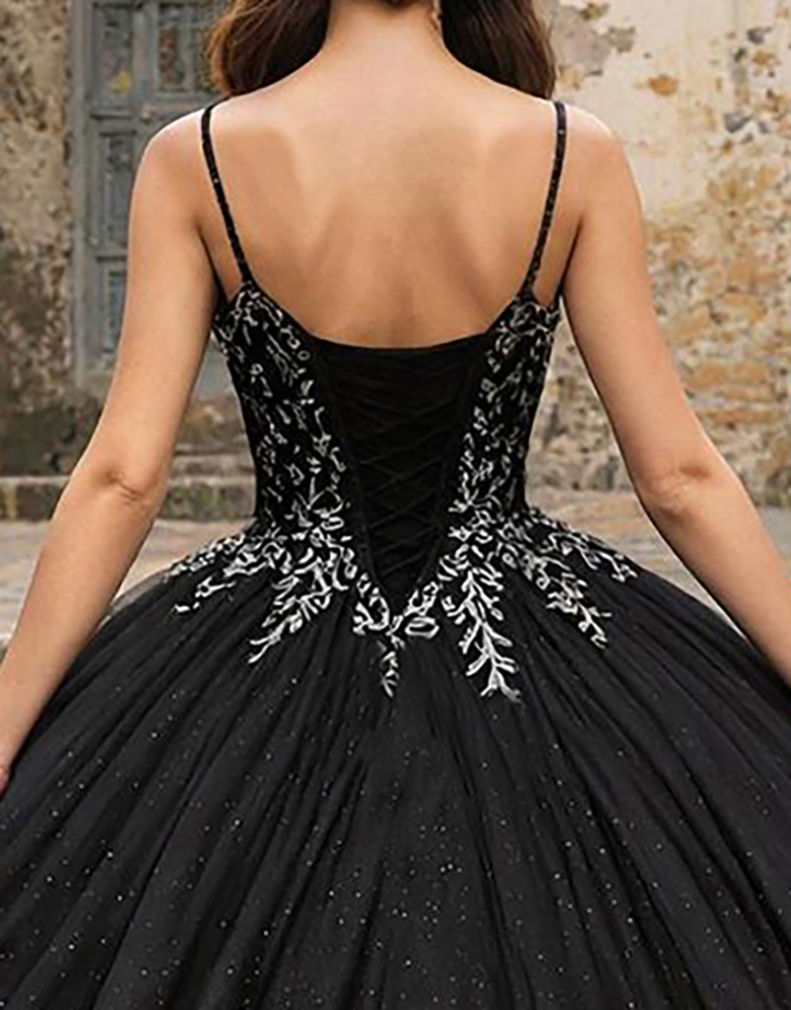 Black Tulle Spaghetti Straps Princess Quinceanera Dress with Appliques