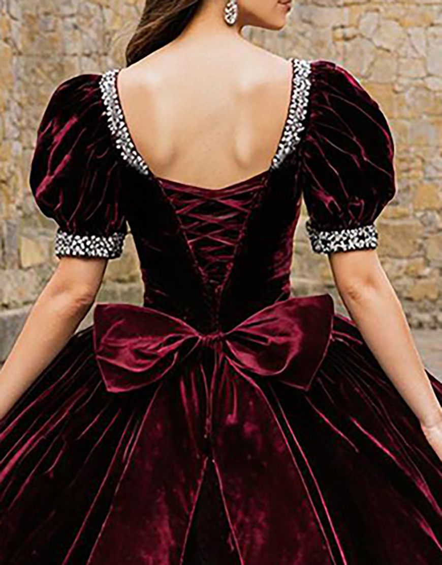 Sparkly Burgundy Velevt Square Neck Princess Quinceanera Dress with Beading