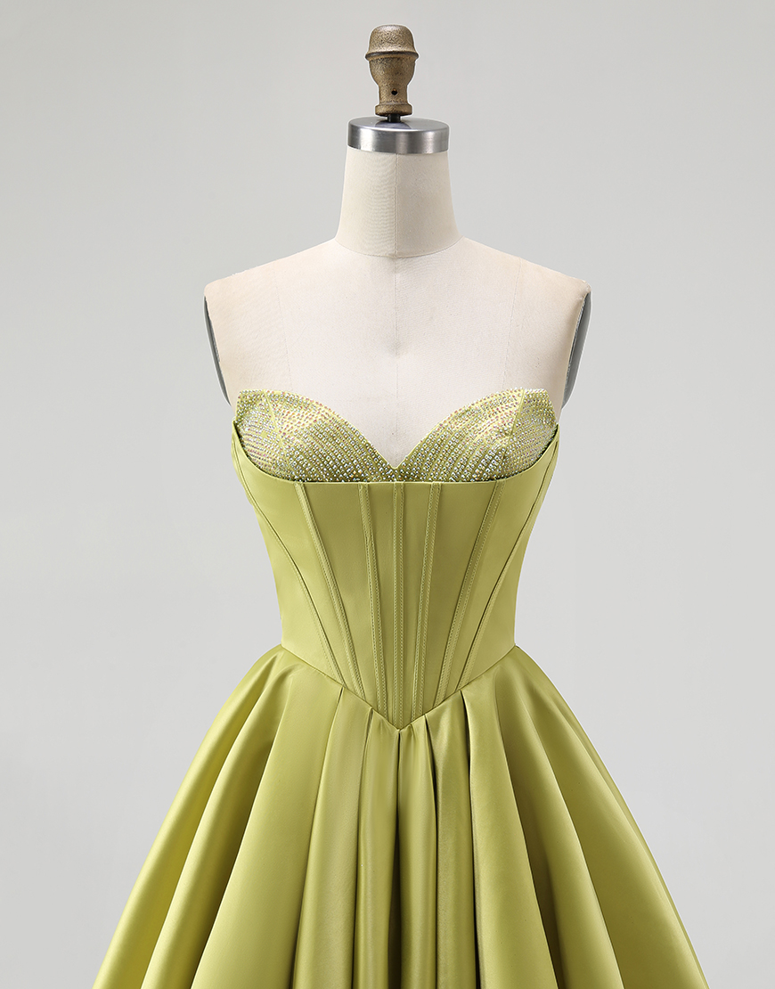 Sparkly Green Sweetheart A-Line Short Satin Homecoming Dress with Beading