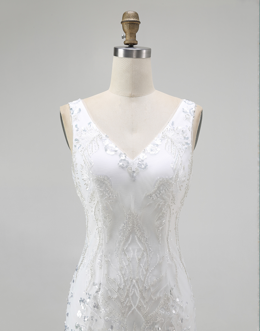 Sparkly White Short V-Neck Lace Applique Tight Homecoming Dress with Sequins