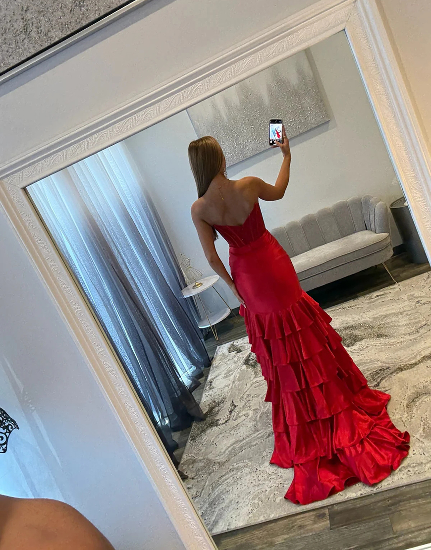 Sparkly Red Mermaid Sweetheart Ruffled Beaded Long Corset Prom Dress